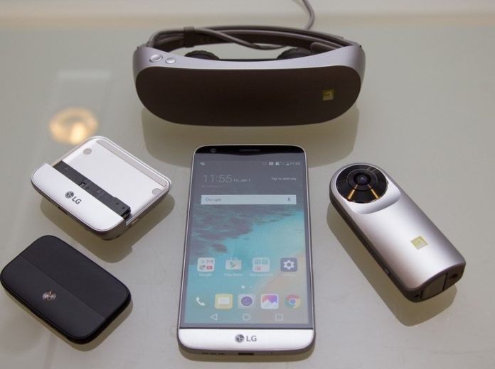 LG G5 Accessories Images